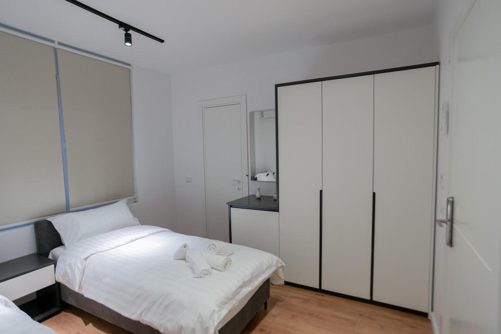 La Gioia Apartment Tirana Exteriör bild